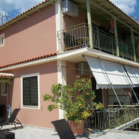 Ramona Appartement Lourdata  Buitenkant foto