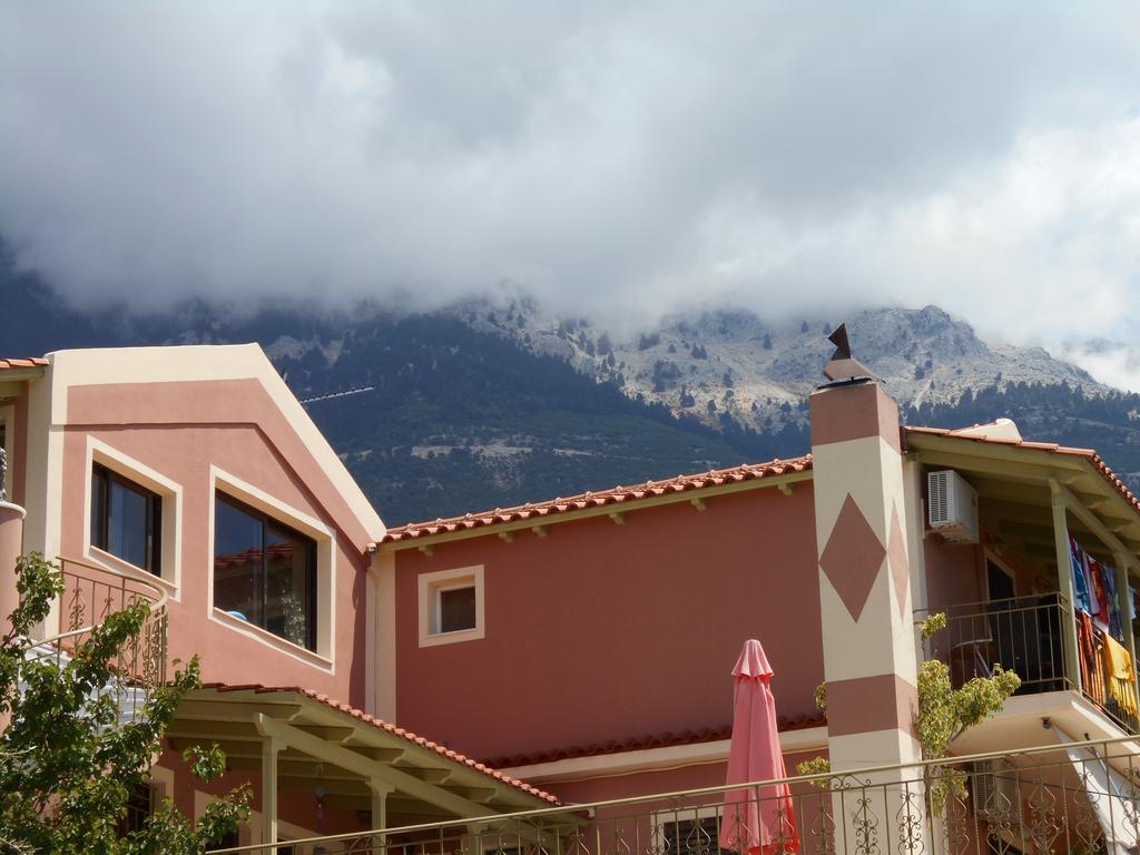 Ramona Appartement Lourdata  Buitenkant foto