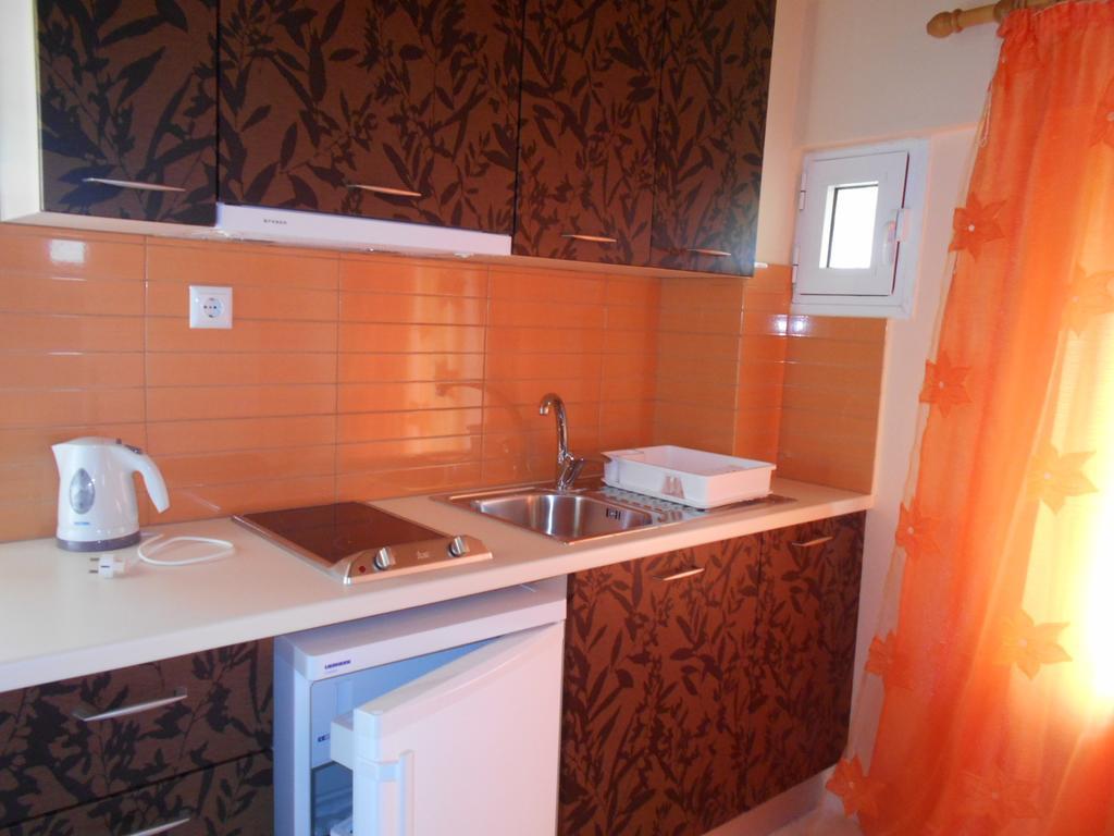 Ramona Appartement Lourdata  Kamer foto