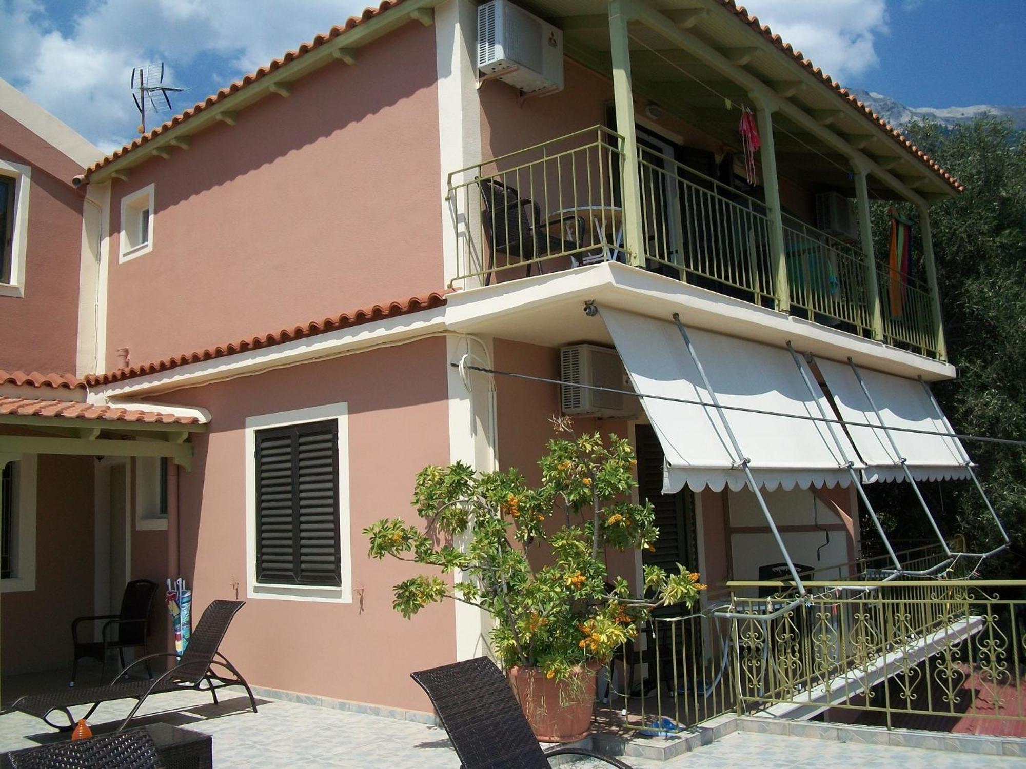 Ramona Appartement Lourdata  Buitenkant foto